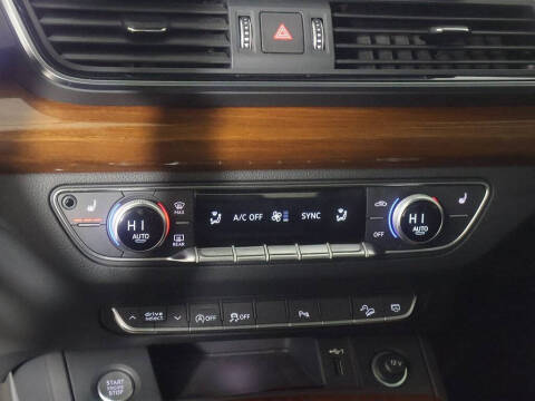 2023 Audi Q5 quattro Premium 40 TFSI