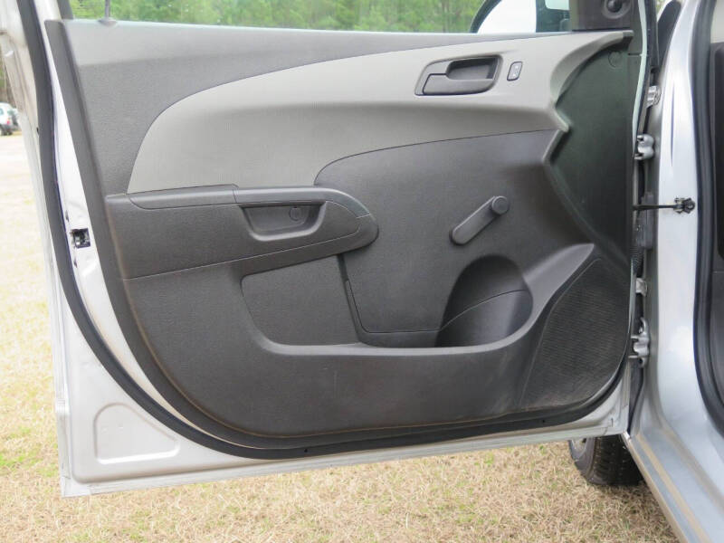 2016 Chevrolet Sonic LS Auto