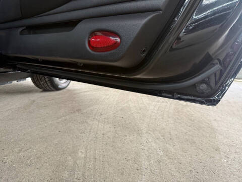 2004 Ford Thunderbird Deluxe