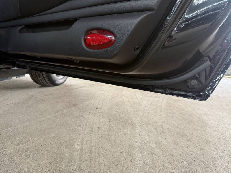 2004 Ford Thunderbird Deluxe