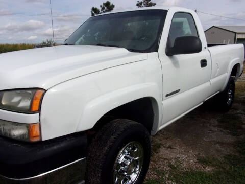 2005 Chevrolet Silverado 2500HD for sale at CHUCK ROGERS AUTO LLC in Tekamah NE