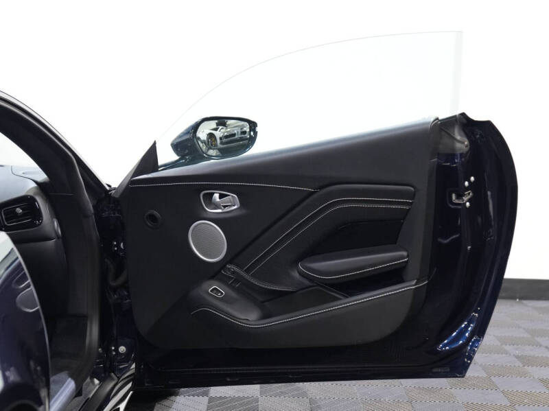 2020 Aston Martin Vantage