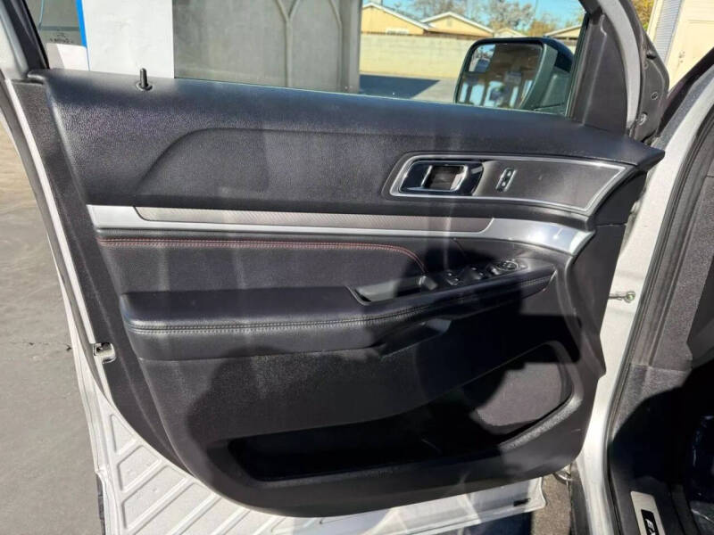 2016 Ford Explorer Sport