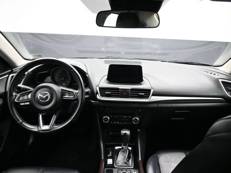 2017 Mazda MAZDA3 Touring