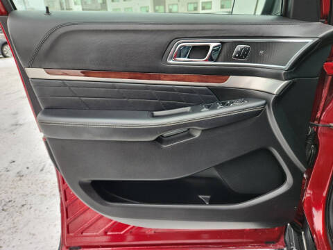 2017 Ford Explorer Platinum