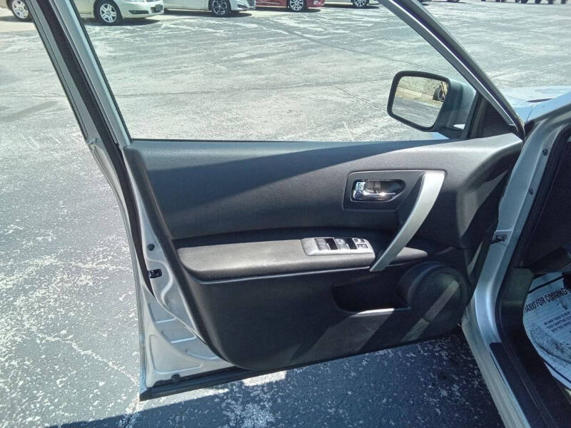 2012 Nissan Rogue S