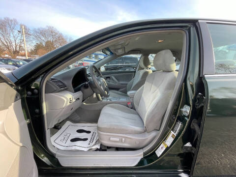 2010 Toyota Camry LE