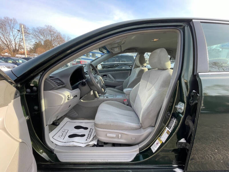 2010 Toyota Camry LE