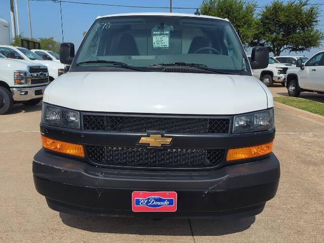 2025 Chevrolet Express 2500