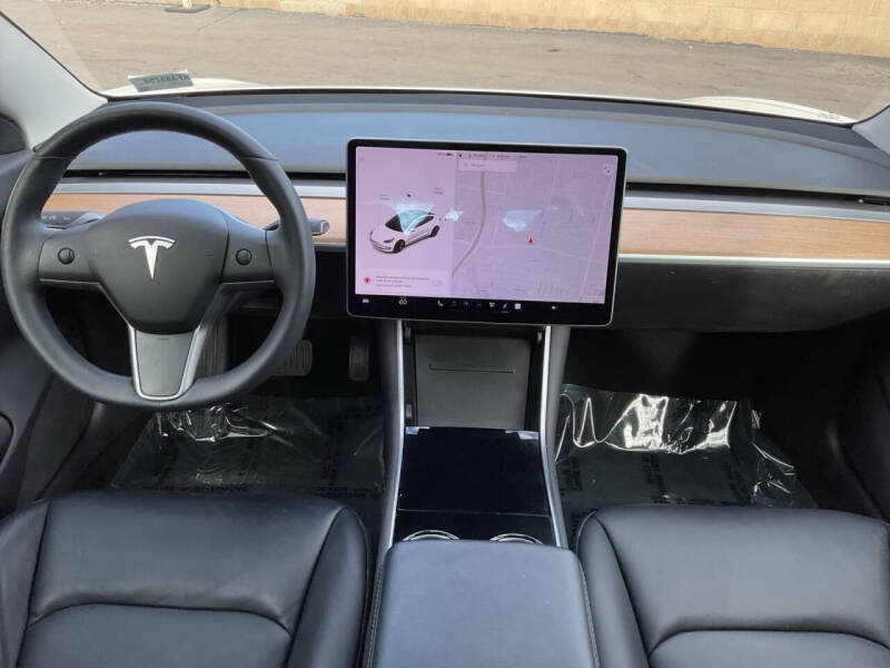 2019 Tesla Model 3 Mid Range