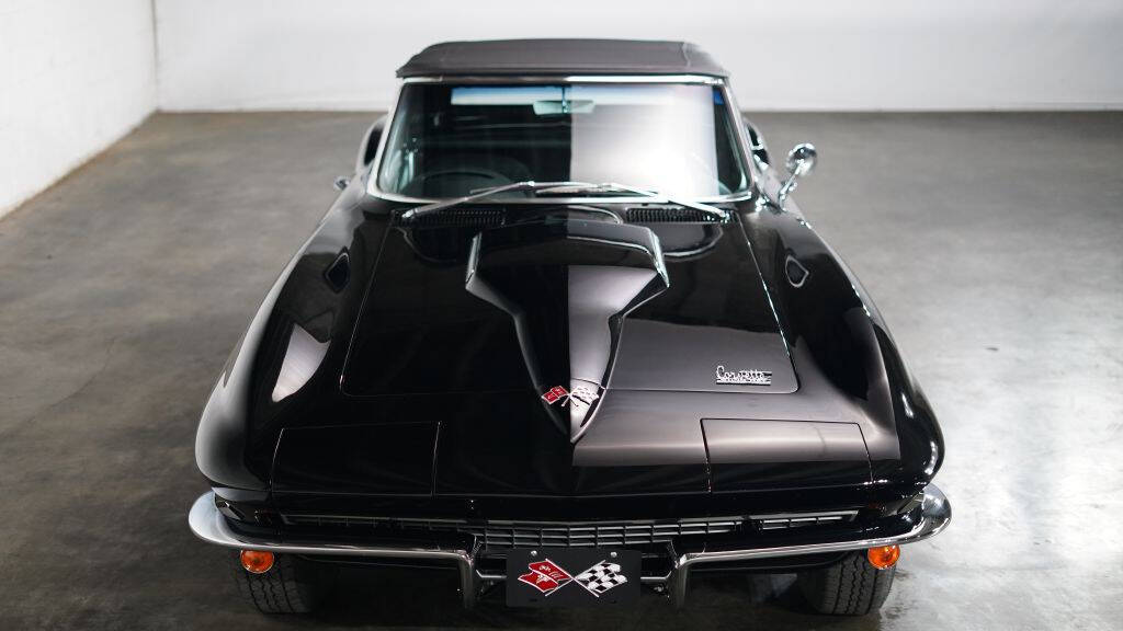1966 Chevrolet Corvette 20