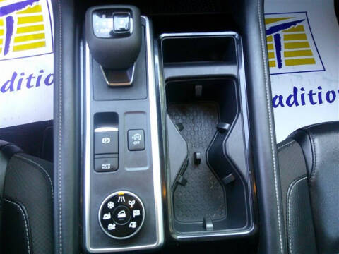 2023 Nissan Pathfinder SL