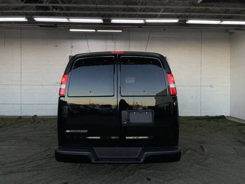 2019 Chevrolet Express LS 3500