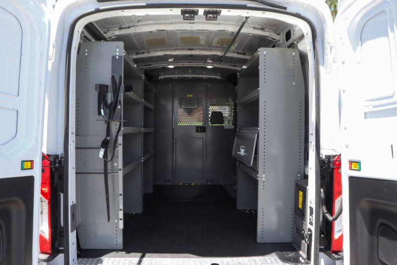 2023 Ford E-Transit