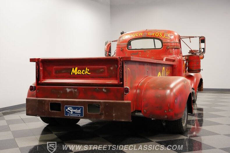 1960 Mack B-Series