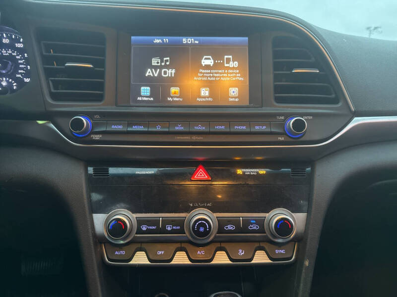 2020 Hyundai Elantra SEL