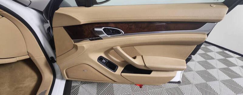 2013 Porsche Panamera