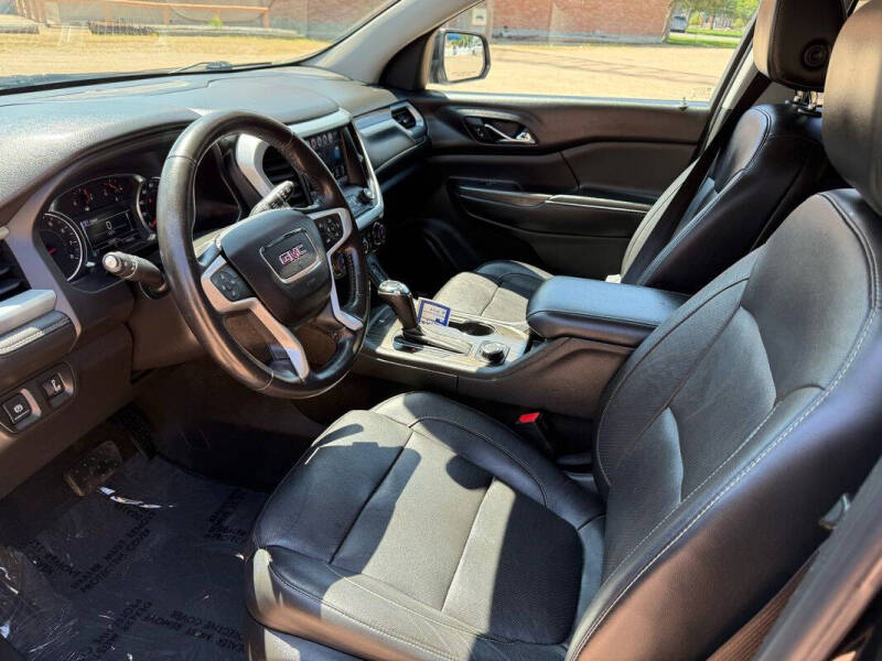 2017 GMC Acadia SLT-1