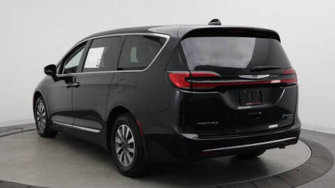 2023 Chrysler Pacifica Plug-In Hybrid Limited