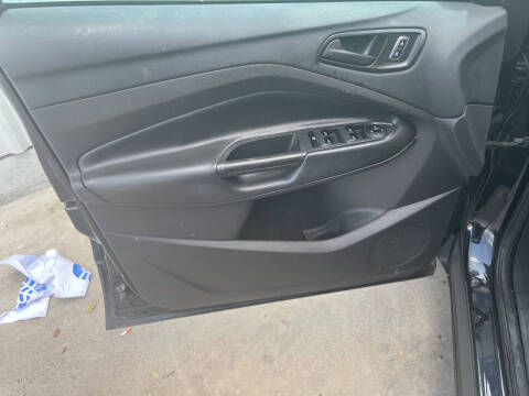 2016 Ford Escape S