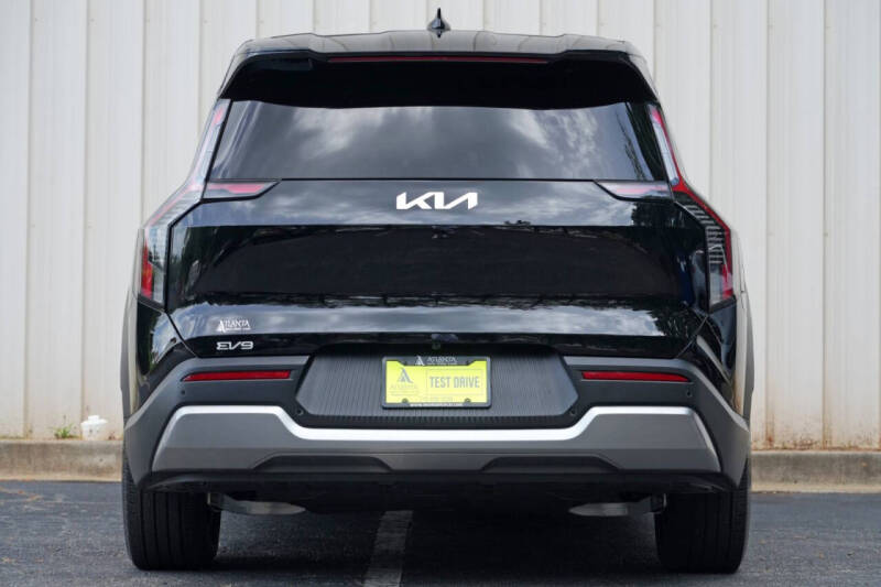 2026 Kia EV9 Light Long Range