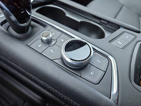 2025 Cadillac XT6 Sport