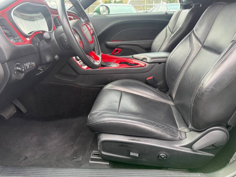 2018 Dodge Challenger SXT