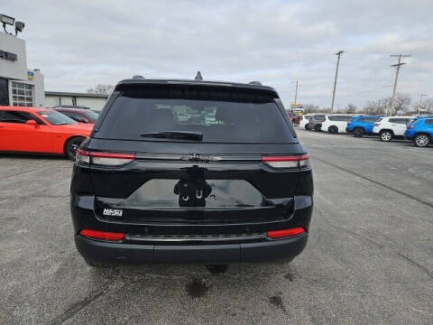 2024 Jeep Grand Cherokee Laredo