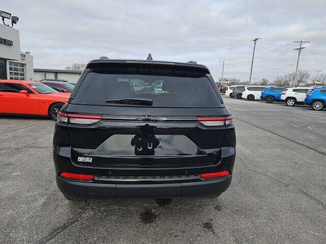 2024 Jeep Grand Cherokee Laredo