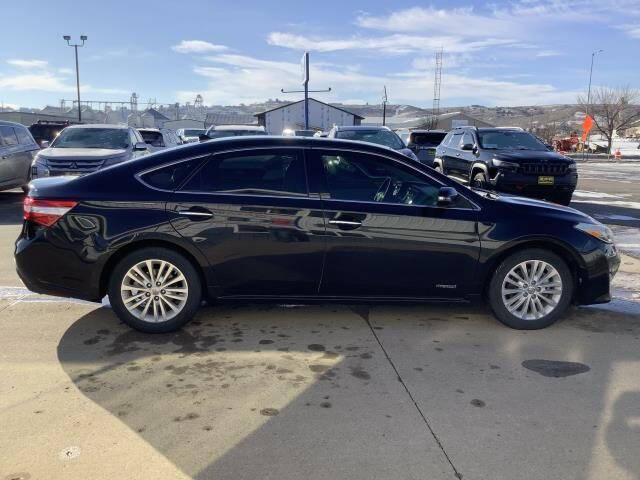 2013 Toyota Avalon Hybrid XLE Touring