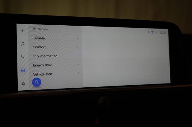 2025 Toyota Crown Signia Limited