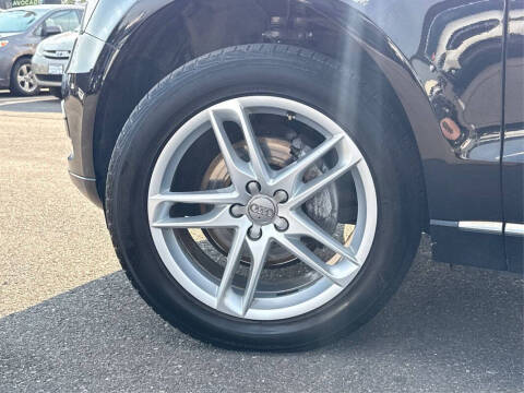 2017 Audi Q5 2.0T quattro Premium Plus