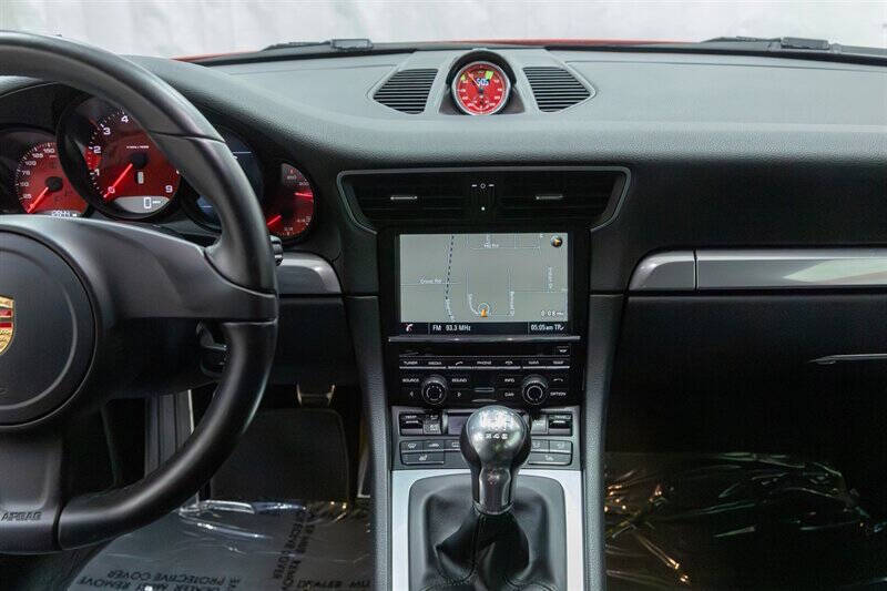 2015 Porsche 911 Carrera