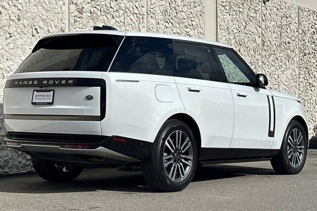 2023 Land Rover Range Rover P530 SE