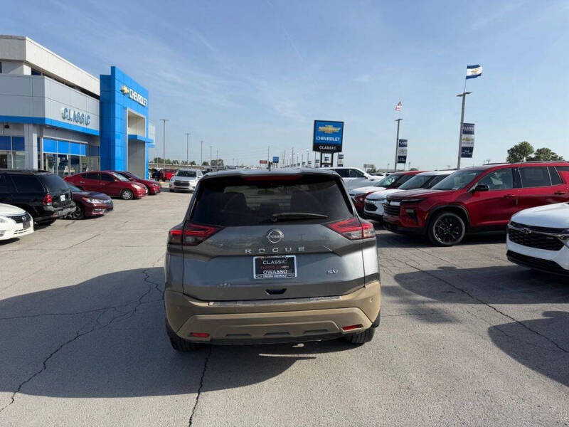 2023 Nissan Rogue SV