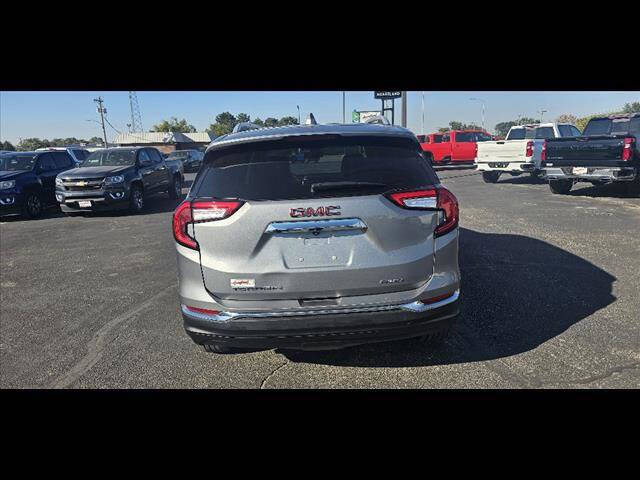 2024 GMC Terrain SLT