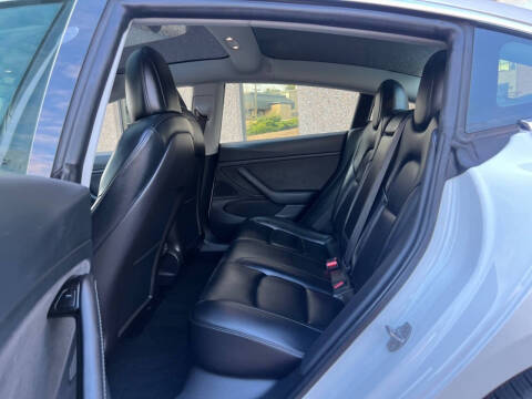 2020 Tesla Model 3 Long Range