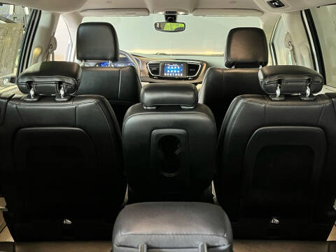 2018 Chrysler Pacifica Touring L