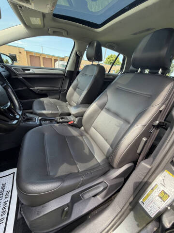 2015 Volkswagen Golf TSI S