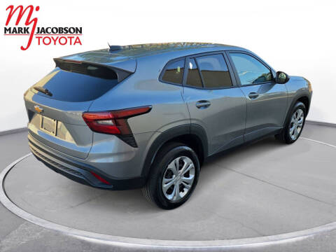 2025 Chevrolet Trax LS