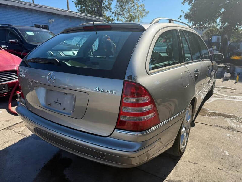 2005 Mercedes-Benz C-Class C 240 4MATIC