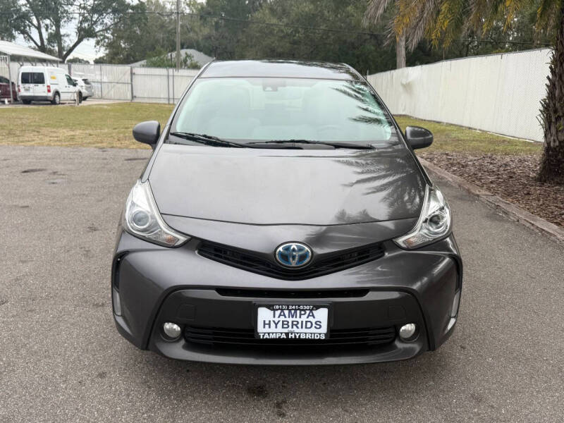 2017 Toyota Prius v Five