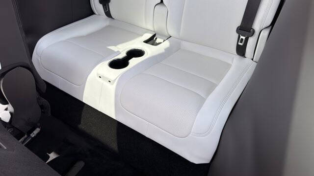 2023 Tesla Model X Standard Range