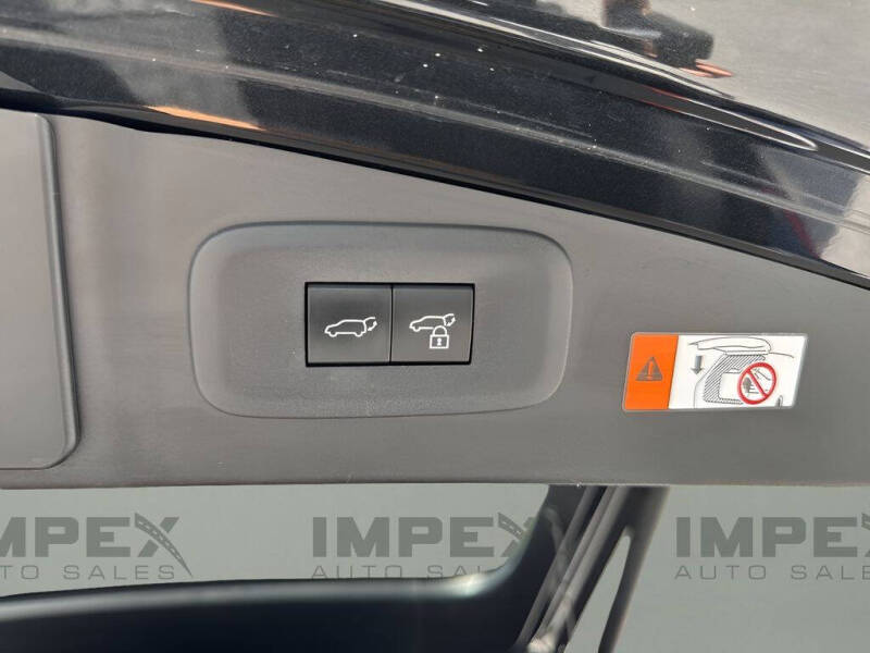 2023 Lexus RZ 450e Luxury