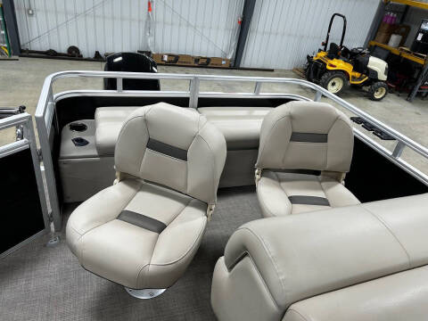 2024 Sun Tracker Sportfish 22 XP3