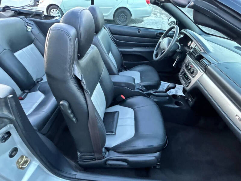 2005 Chrysler Sebring GTC