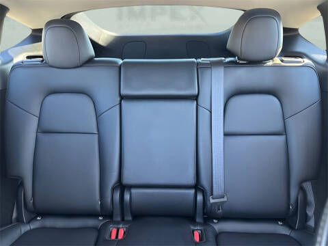 2025 Tesla Model Y Long Range