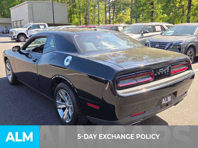2015 Dodge Challenger SXT