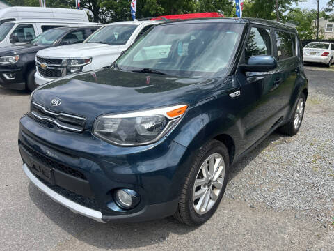 2017 Kia Soul +