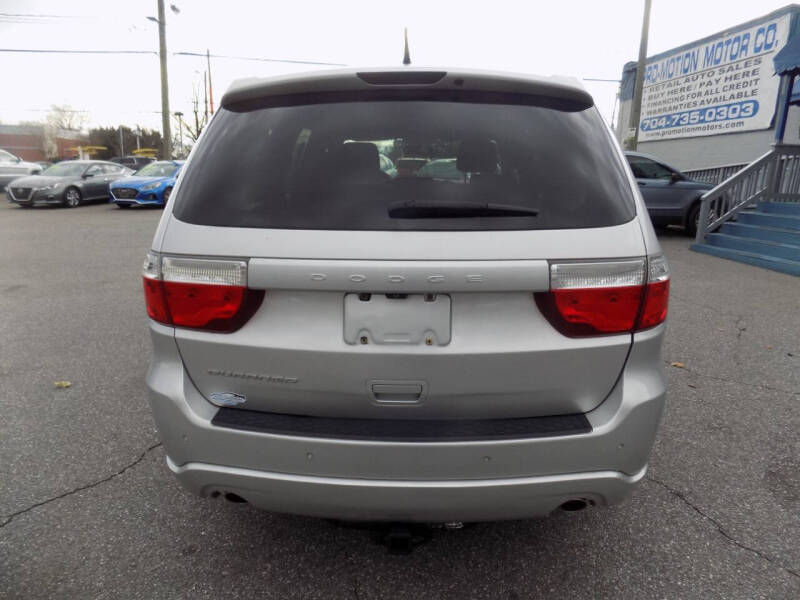 2011 Dodge Durango Heat